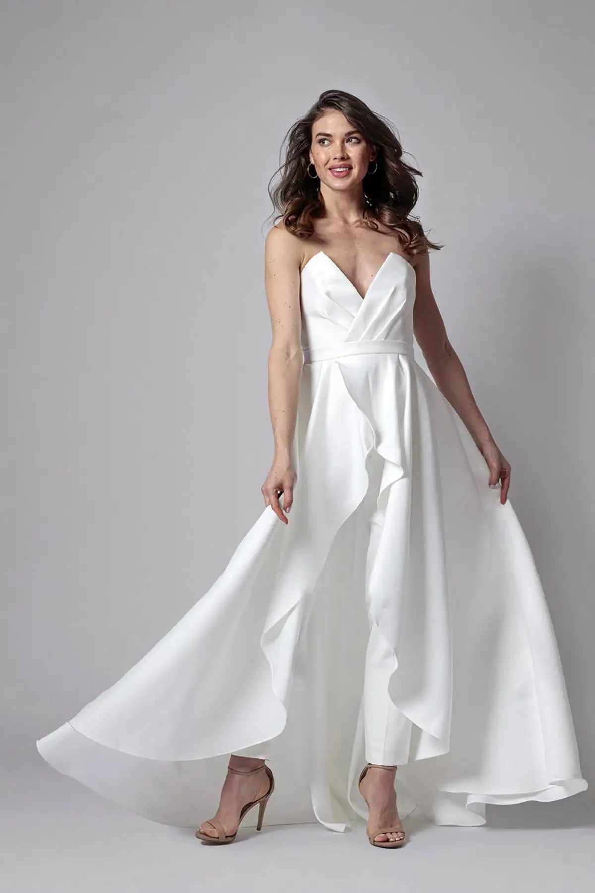 Modern Evening Dress Jumpsuits V Neck Strapless Sleeveless Jumpsuit Bride Pant Suit Detachable Sweep Train Custom Made