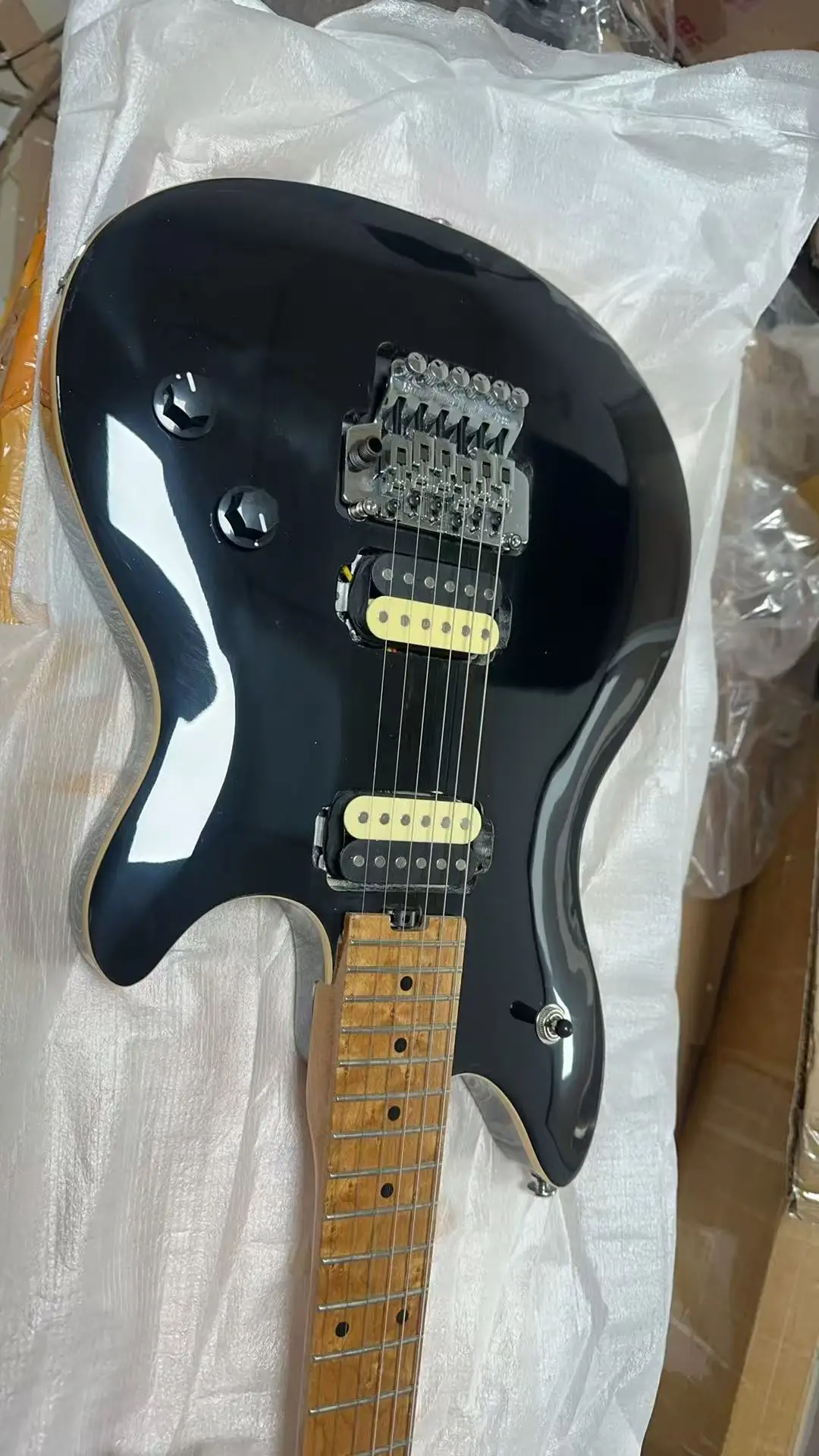 2026 Hot Sale Signature Wolf-- g Black Guitar