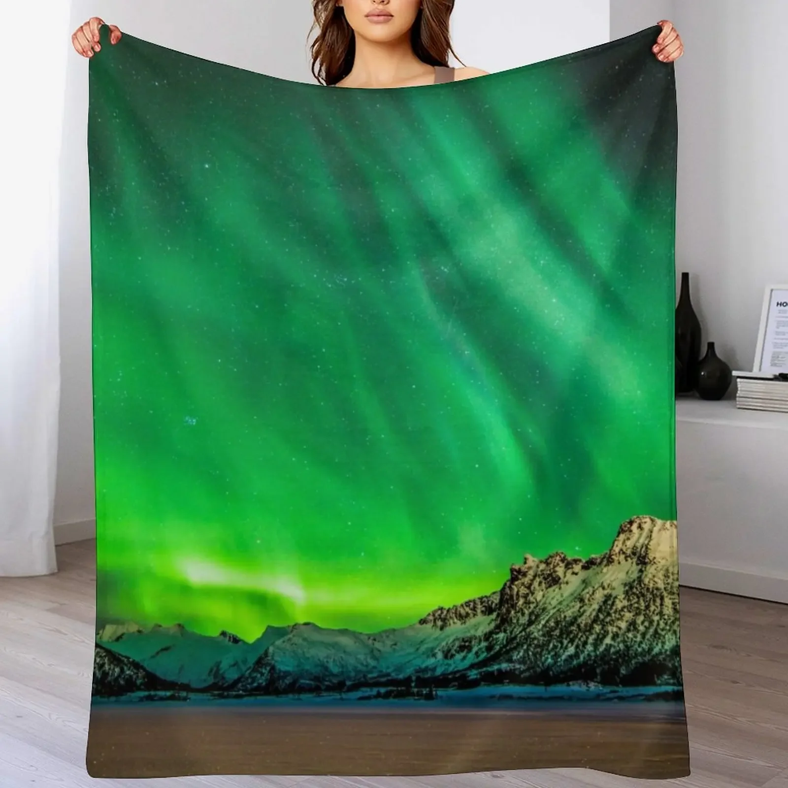 

The Best of Northern Lights 2019 Throw Blanket Easy Care Comfortable Blanket for Couch