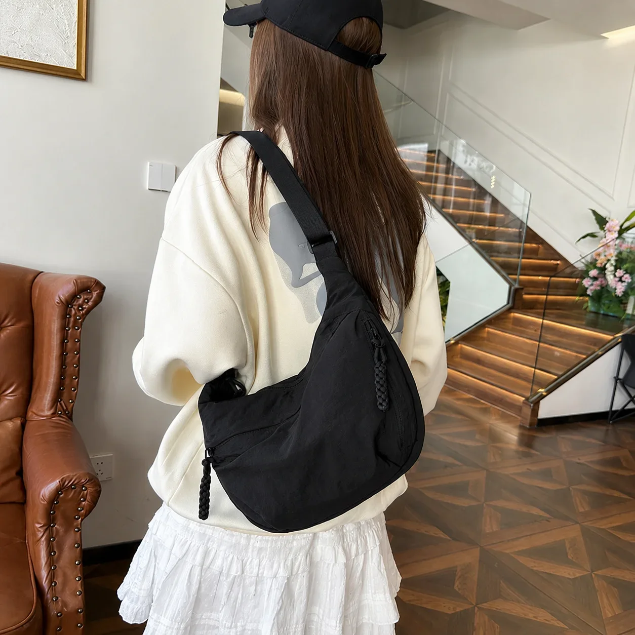 Women Shoulder Bag Large Capacity Nylon Crossbody Dumpling Handbag Adjustable Strap Zipper Casual Travel Daily Shopping Purse
