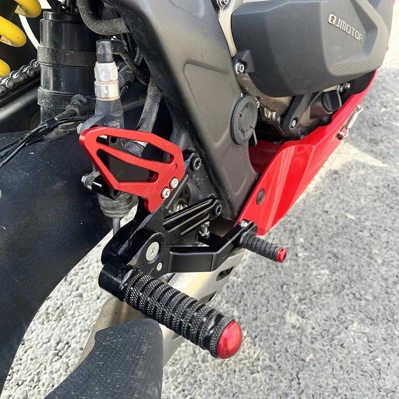 Motorcycle Adjustable Raise Move Back Footrests Rearset Rear Footpeg Foot Rests For QJMOTOR QJ800RR QJ600RS 600RSQJ SRK800RR
