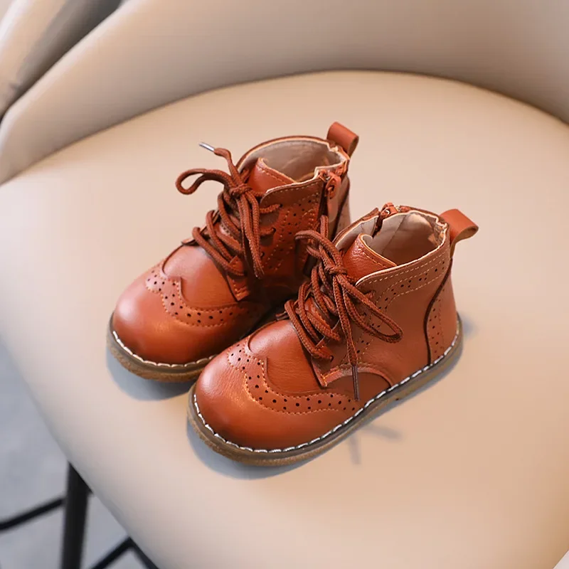 Sepatu kulit Retro anak-anak untuk anak laki-laki gaya Inggris sepatu gaun sekolah bersirkulasi sepatu flat bayi balita perempuan sepatu mokasin lunak