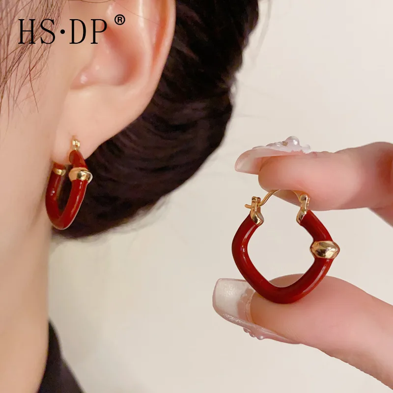 جديد أزياء المرأة أقراط حلقة قلادة الرجعية بسيطة وخفيفة الفاخرة مجوهرات اكسسوارات