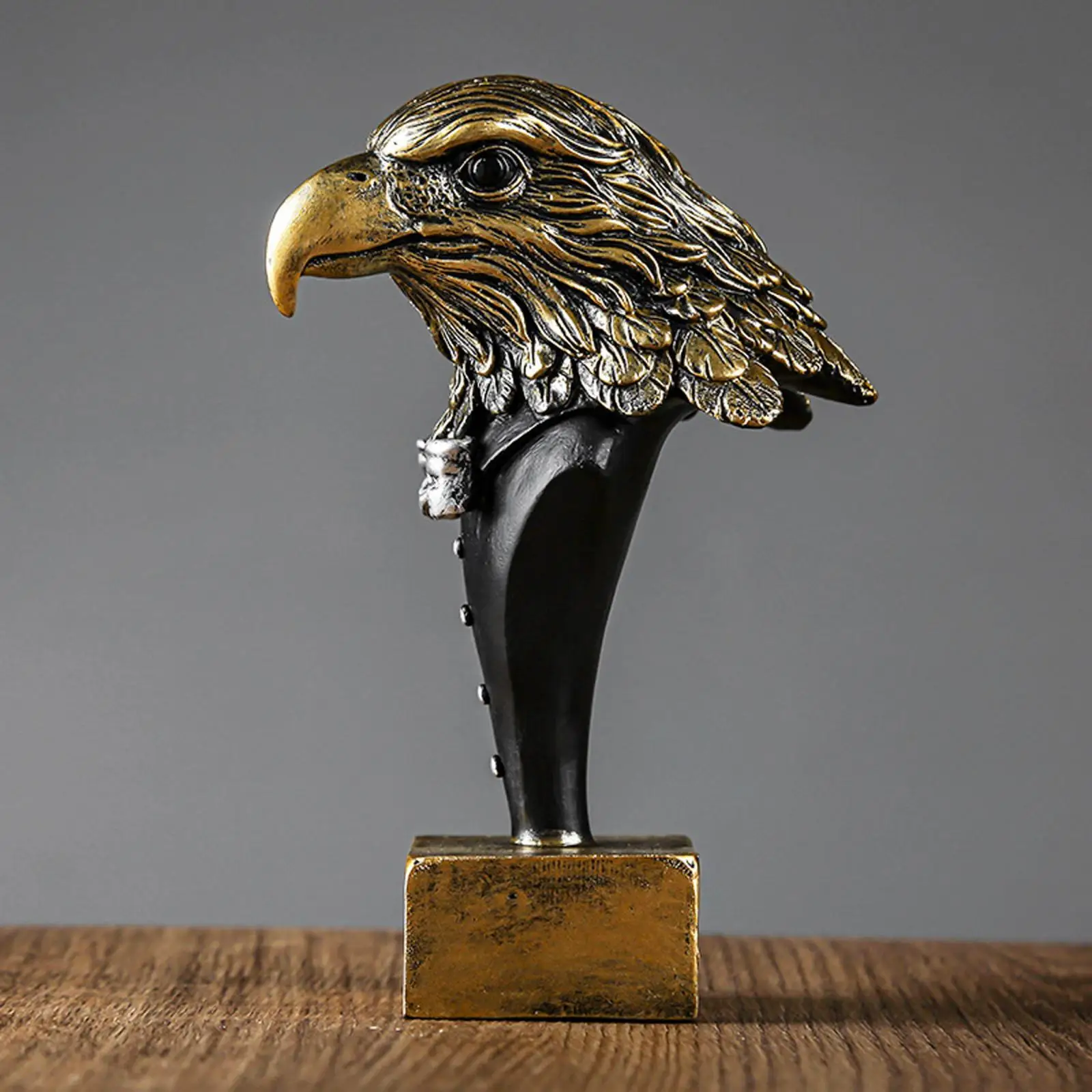 Animal Sculpture Bird Statue Artwork Resin Ornament Home Decor Eagle Statue for Living Room Desk Bathroom Office Bookshelf