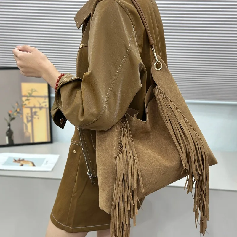 Bohemia Style Women's Large Capacity Faux Suede Shoulder Bag Long Tassel Decoration Fashion Casual Shopper Totes Females Retro