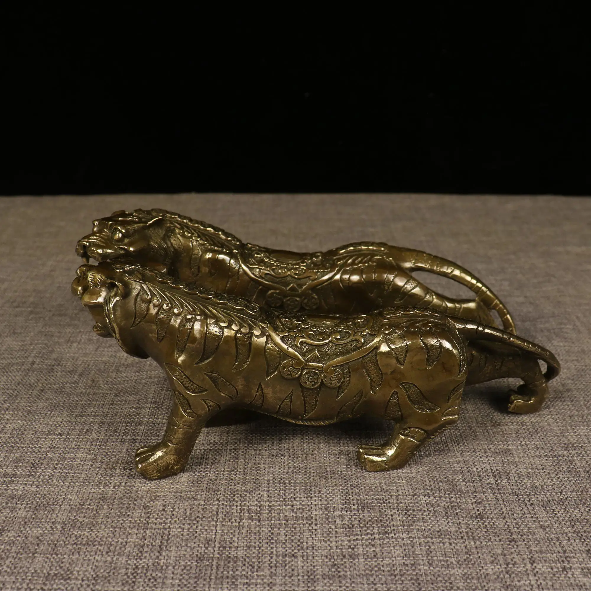 Chinese Feng Shui Vintage Copper Zodiac Tiger Pair Lucky Wealth Statue Home Office Decor