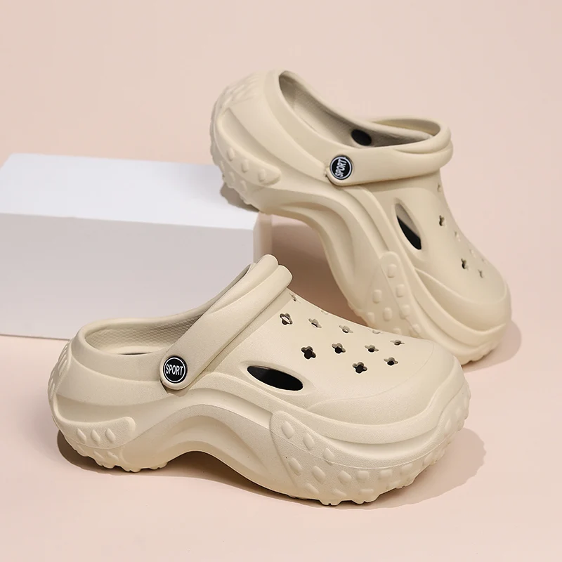 Women Chunky Clogs Luxury Lady Platform Slippers Ultralight Foam Summer Slides Fashion Female Babouche Comfortable Nurse Shoes