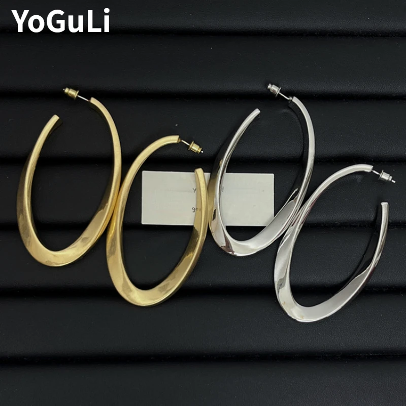 

Fashion Jewelry European and American Design Big Metal Hoop Earrings For Women Party Gifts Exaggerative Ear Accessories