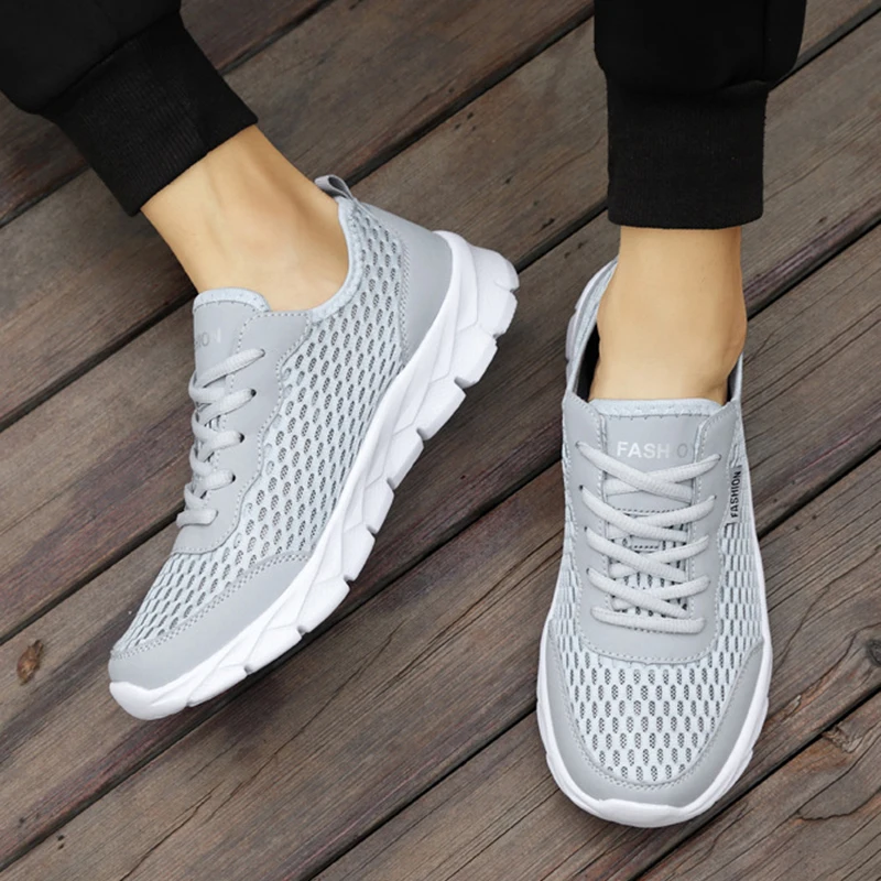 Oulylan Breathable Men Running Shoes High Quality Soft Fashion Casual Sneaker Lightweight Shoe Flexible Anti-slip Sneakers