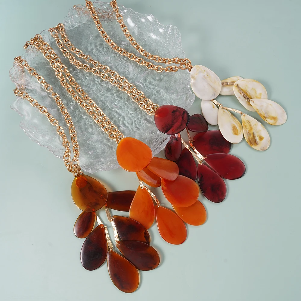 

New 2025 Ladies Exaggerated Pendant Necklace Fashion Statement Jewelry Accessory for Travel And Banquets