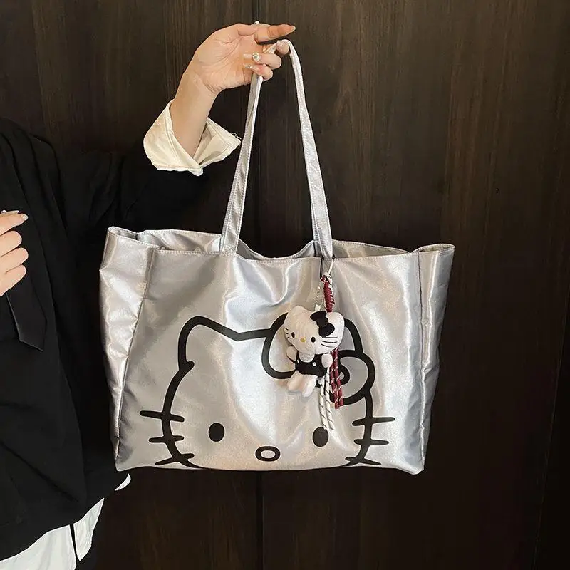 سانريو حقيبة سفر ذات سعة كبيرة هالو كيتي حقيبة حمل ذات سعة كبيرة حقيبة كتف عصرية تناسب الجميع حقيبة كتف عالية المظهر تحت الإبط