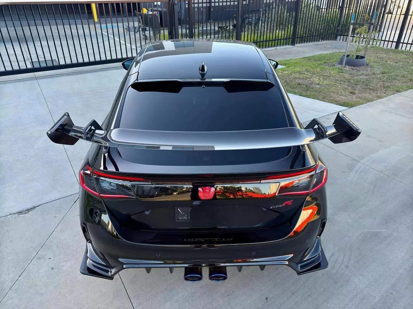 جناح خلفي من ألياف الكربون الجافة عالي الجودة لـ TypeR FL5 AD نمط الذيل الجناح الخلفي سبويلر أجنحة الشفاه ذيل البط