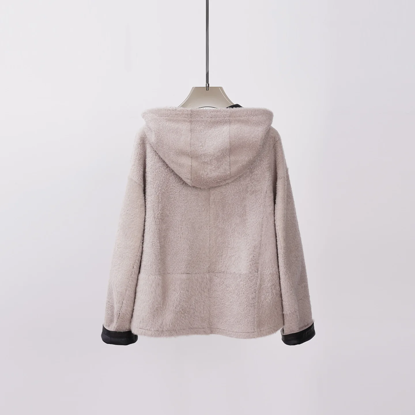 سترة بغطاء للرأس خفيفة الوزن ودافئة قابلة للعكس من جلد الغنم والشتاء مع هيكل سلس