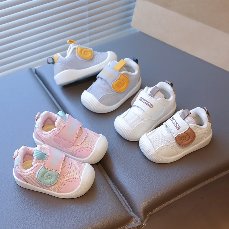 

Детские первые ходунки, осенняя новая противоскользящая обувь на мягкой подошве, легкие поддерживающие кроссовки с дышащей сеткой для маленьких мальчиков и девочек