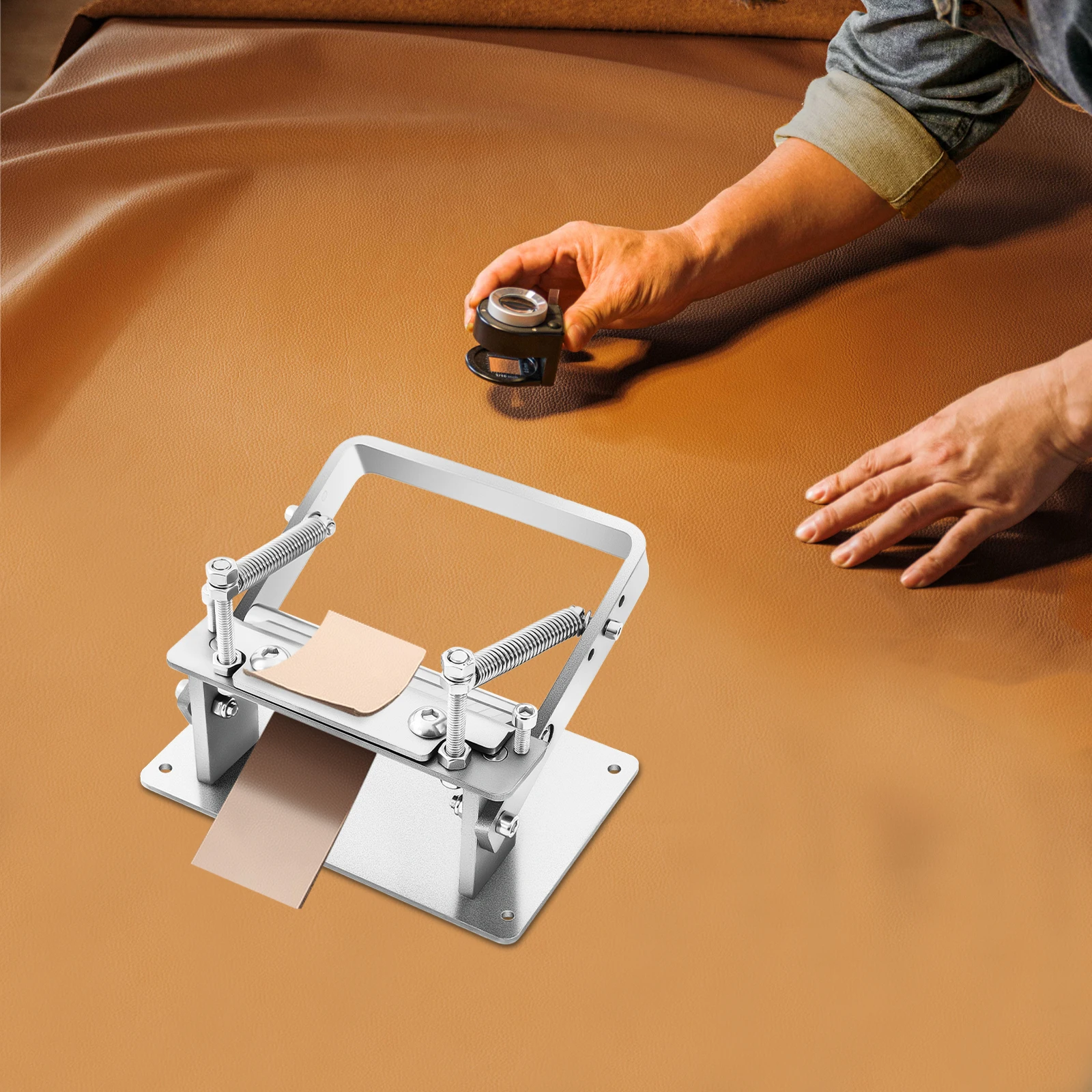 

Professional Manual Leather Skiver Machine, Adjustable Peeling Thickness, 9cm Cutting Width, Leather Splitter Shovel Tool