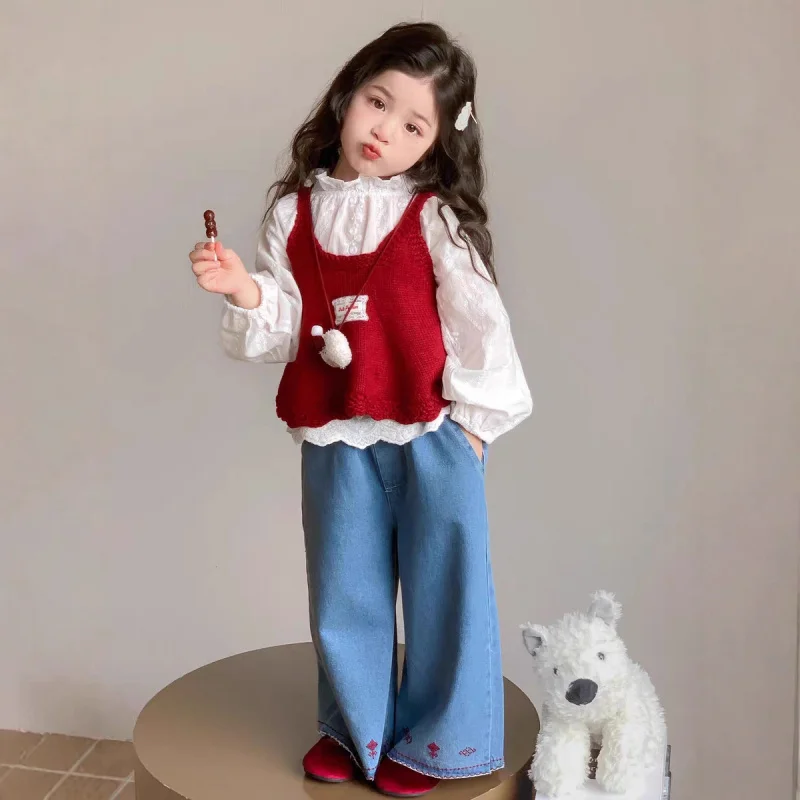 

2025Girls' Autumn New Children's Clothing Cute Sweater Vest Doll Shirt Jeans Three-Piece Set Girls' Clothing