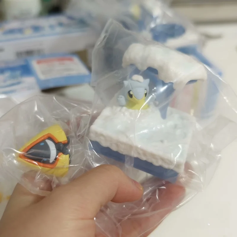 New Re-Ment Pokemon World Series 3: Frozen Snowfield Figure Anime Pikachu Vulpix Glaceon Cubchoo Spheal Figurine Doll Gifts