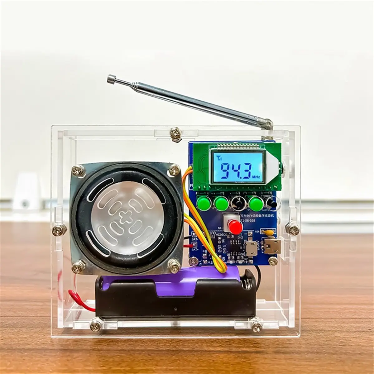 kit-de-soldagem-eletronica-com-receptor-de-radio-fm-aban-display-lcd-diy-para-montagem-e-pratica-de-soldagem-c-kit