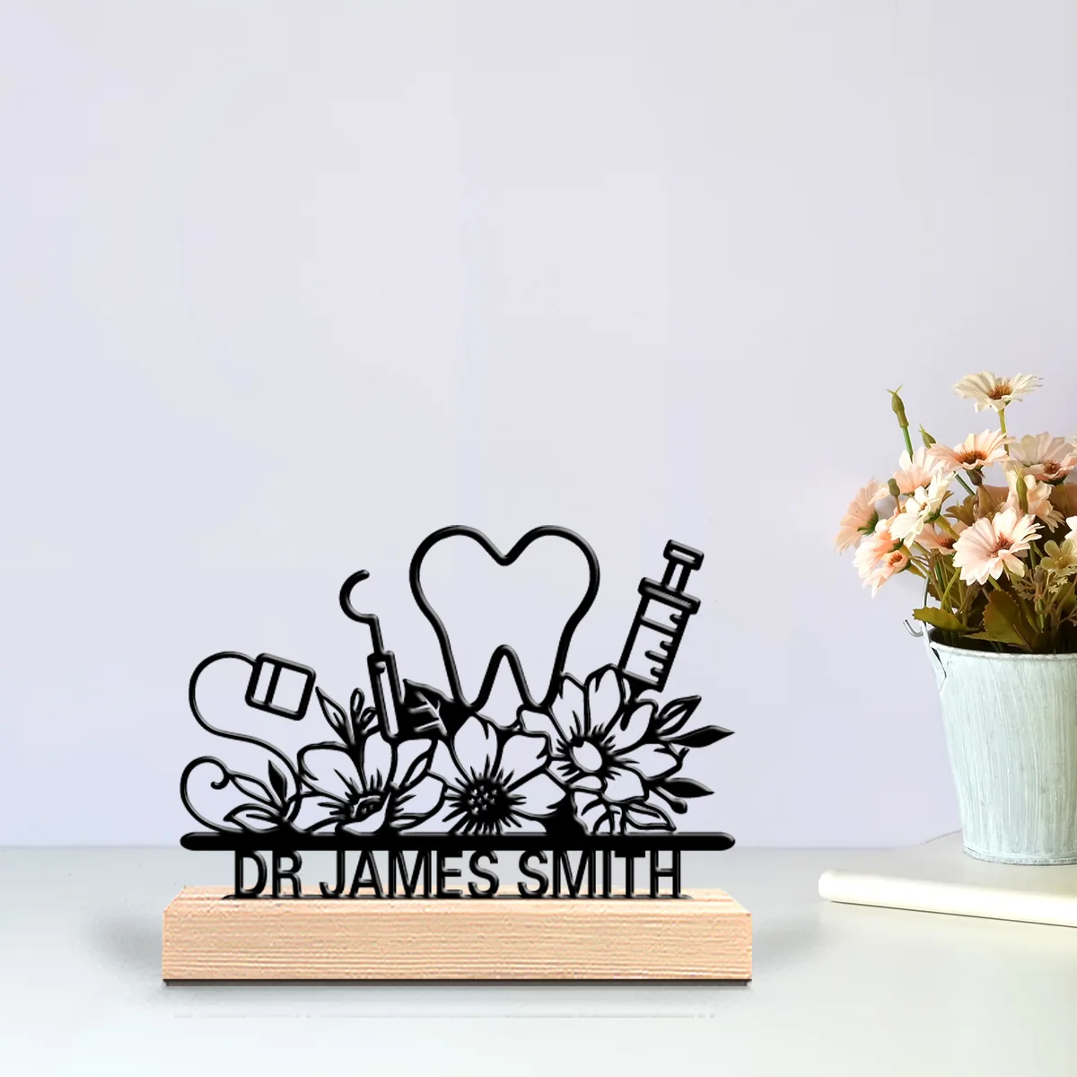 1 قطعة تصميم جديد شخصية مخصصة الأسنان تماثيل معدنية الفن المعدني مع قاعدة خشبية منضدية الديكور مناسبة لأطباء الأسنان ، ميد