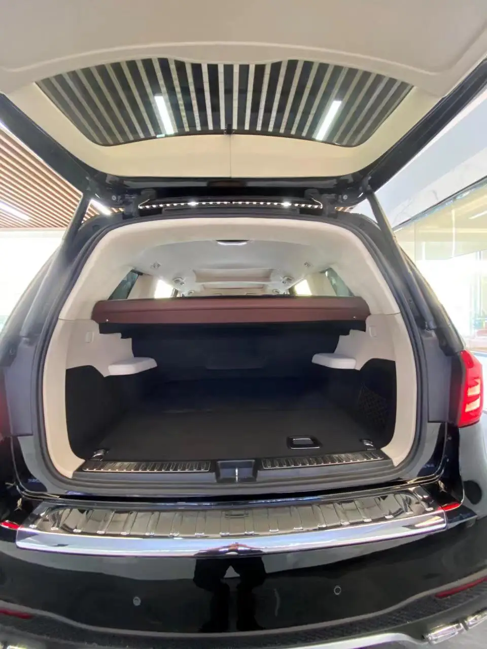 قطع غيار السيارات الداخلية مجموعات المعدلة الداخلية كاملة GL مجموعات الترقية الداخلية إلى Gls