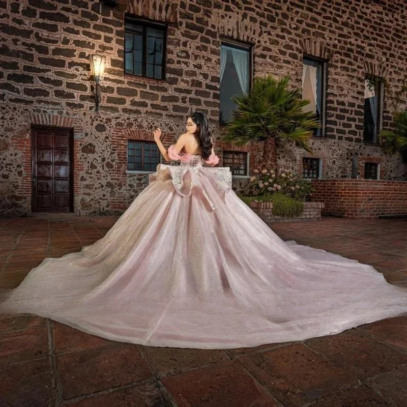 

Роскошное розовое платье Quinceanera с оборками и аппликацией, бальное платье с открытыми плечами, фатиновое мексиканское платье Charro, Vestidos De 15, Quinceañera