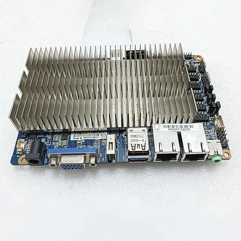 

MT-8JXG-C5602-070 Материнская плата промышленного управления