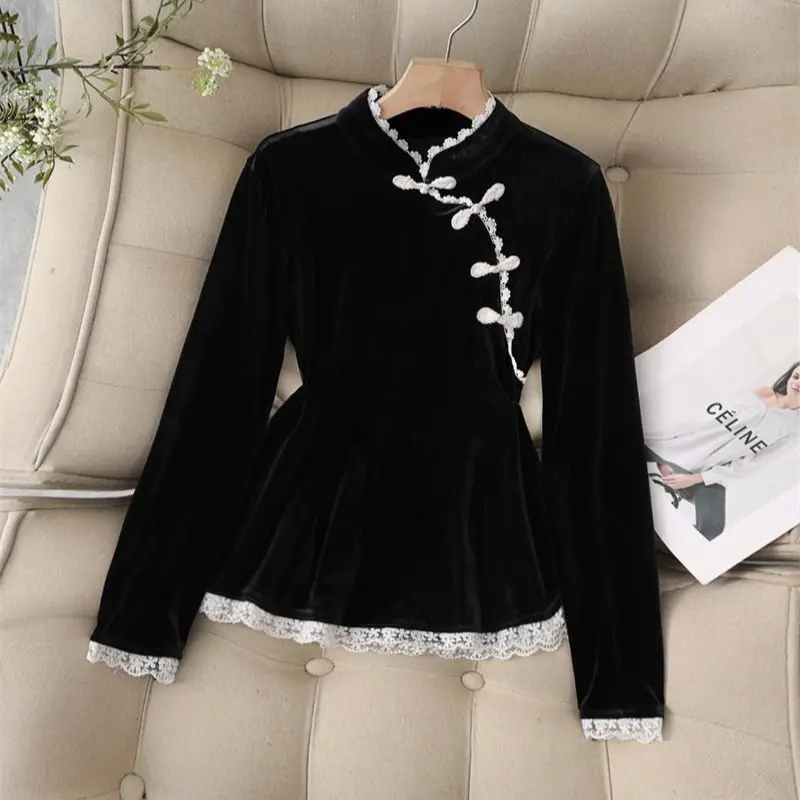 

Chinese Style Black Velvet Blouse Women Autumn Lace Patchwork Bottom Shirt Retro Buckle Stand Collar Top High End TT1217