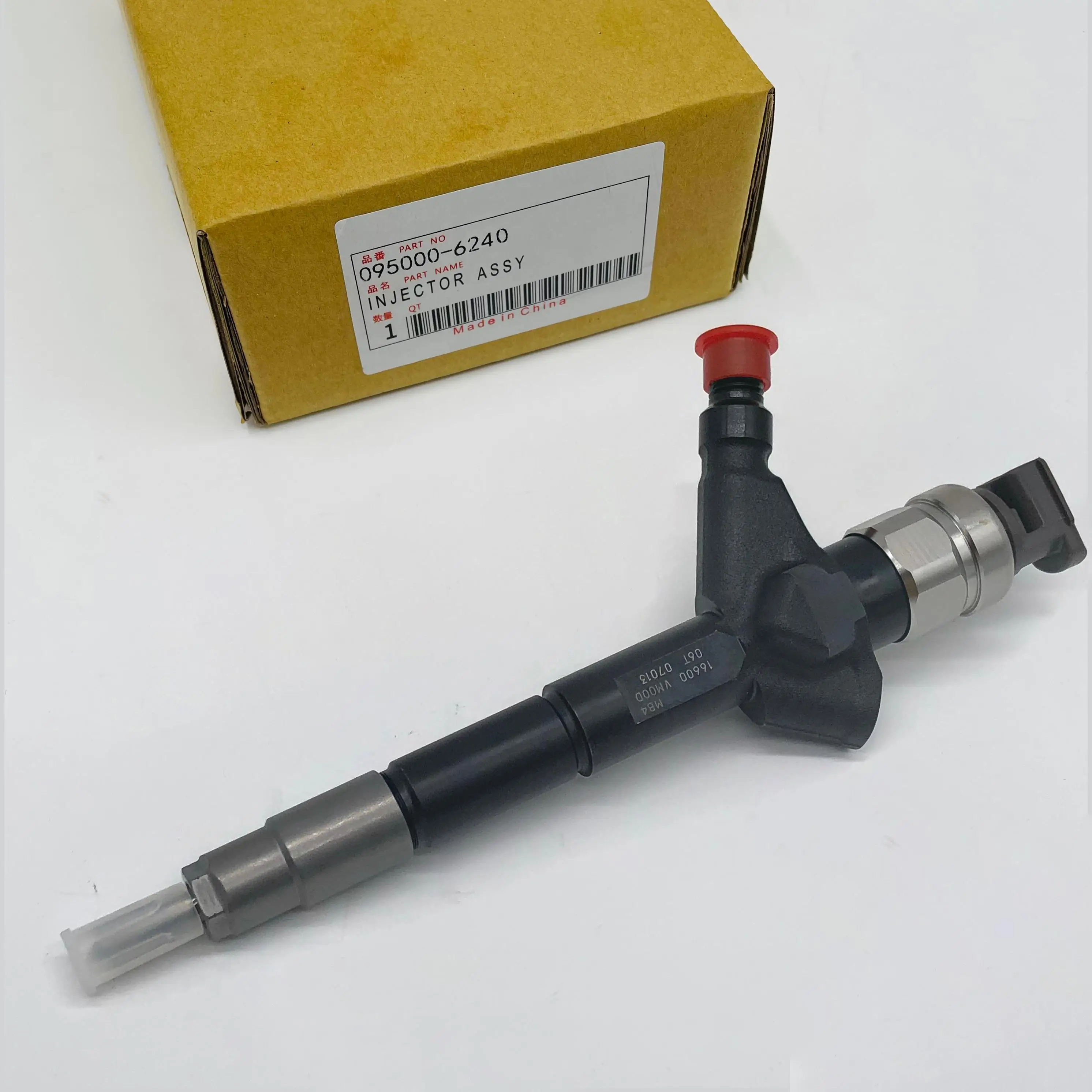 1x 16600-VM00A 095000-6240 DIESEL FUEL INJECTOR SET for NISSAN YD25 16600-VM00D