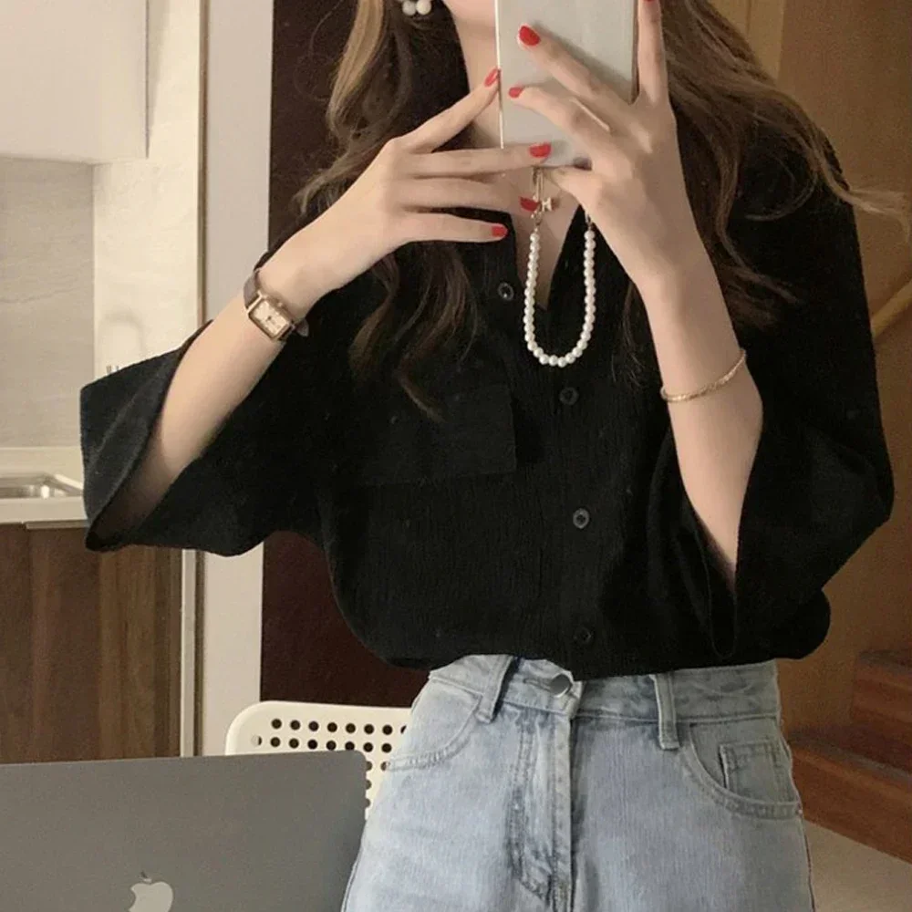 

Korea One Pocket Loose Blouse Ins Summer French Sle Single-Breasted Round Neck Lace clothing Design sense fold Shirts Top