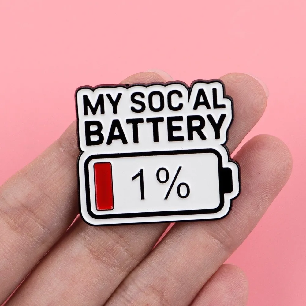 Fashion Paciencia 1% 1% Low Battery Brooch Red Color Drip Oil Enamel Pin Small Spanish Quote Brooch Friends