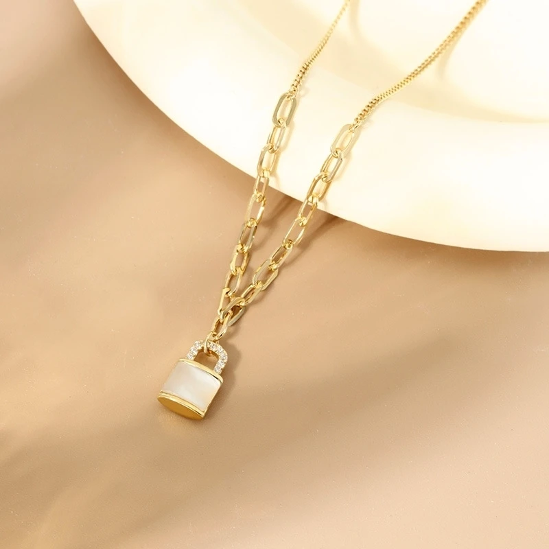 925 فضة الزركون الأبيض اللؤلؤ قفل على شكل قلادة قلادة للنساء العصرية مشبك ورق سلسلة المختنقون القلائد هدية جديدة