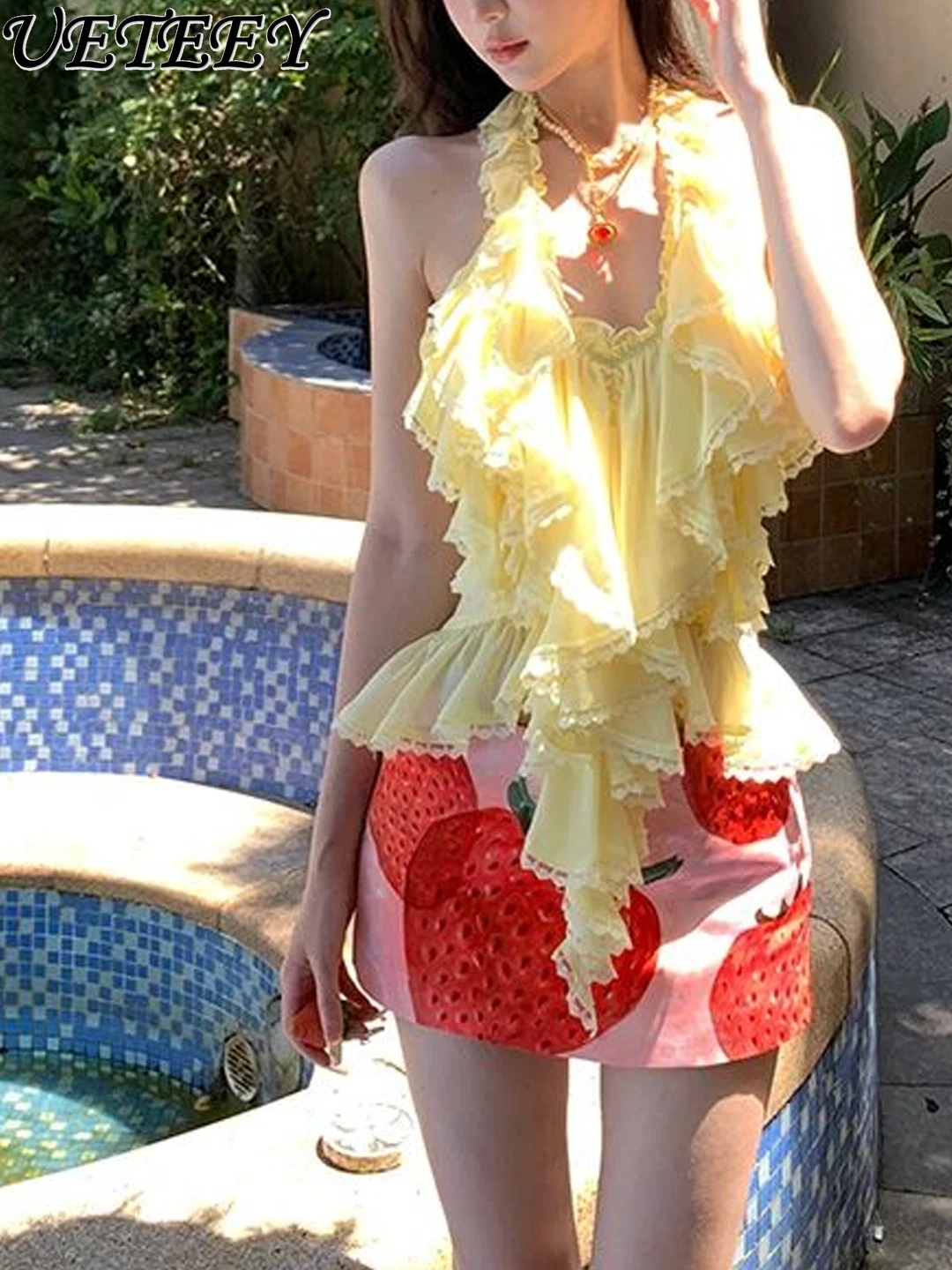 

Halter Lace Ruffle Edge Neck Sleeveless Chiffon Shirt Women's Summer Design Sense Versatile V-neck Solid Color Lace-up Tops