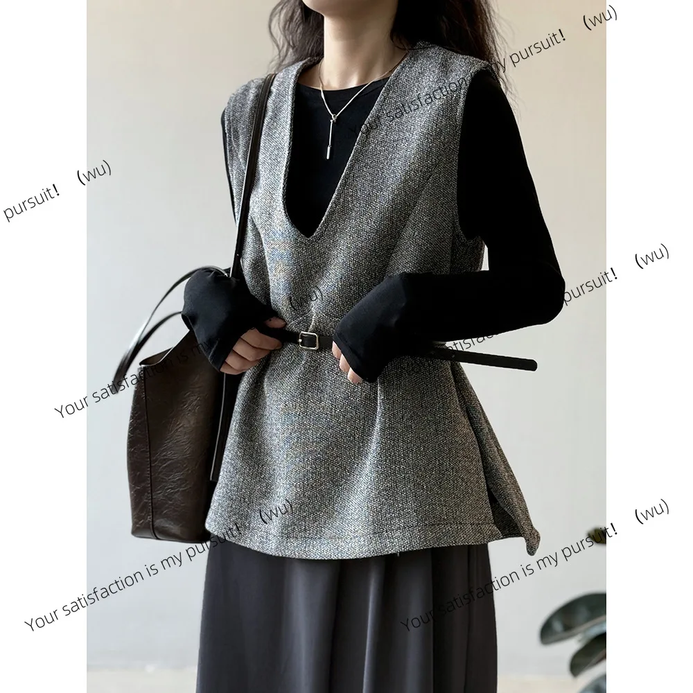 

Yan Shuang, Korean v-neck vest T-shirt set, women's autumn stacked long-sleeved bottoming shirt, two-piece set with belt 82563