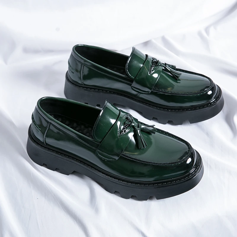 New Men Tassel Shoes Green Thick Sole Wear-resistant Breathable Comfortable High-quality Loafers Sizes 38-46 Men Shoes