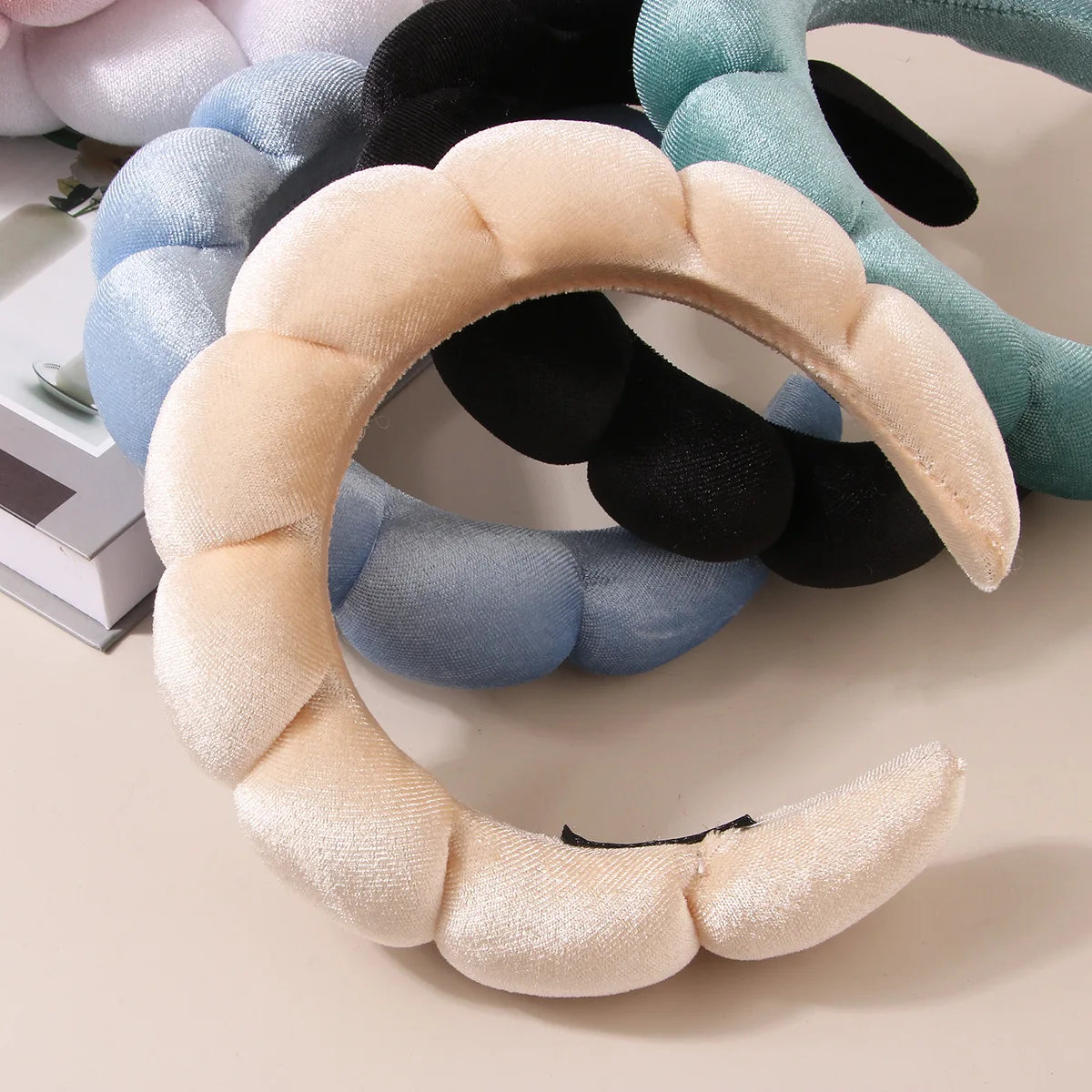 Velvet stock sponge twist headband European and American Headwear High Cranial Top Handmade Towel Cloth Clouds Sponge Headband