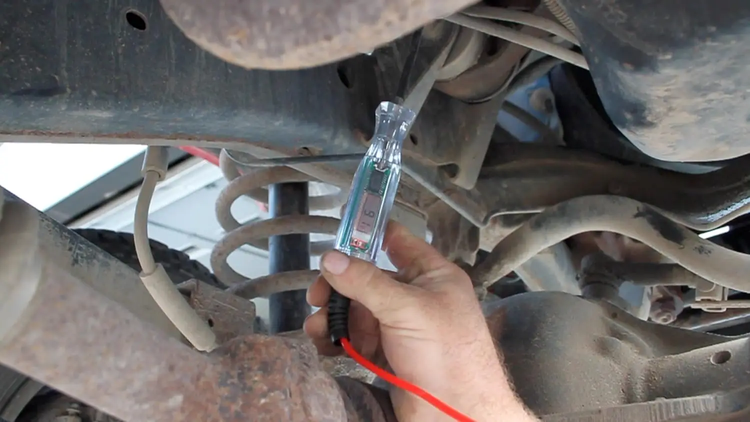 Tester di circuiti digitali per veicoli (3-49 V CC) con indicatori LED e sonda isolata