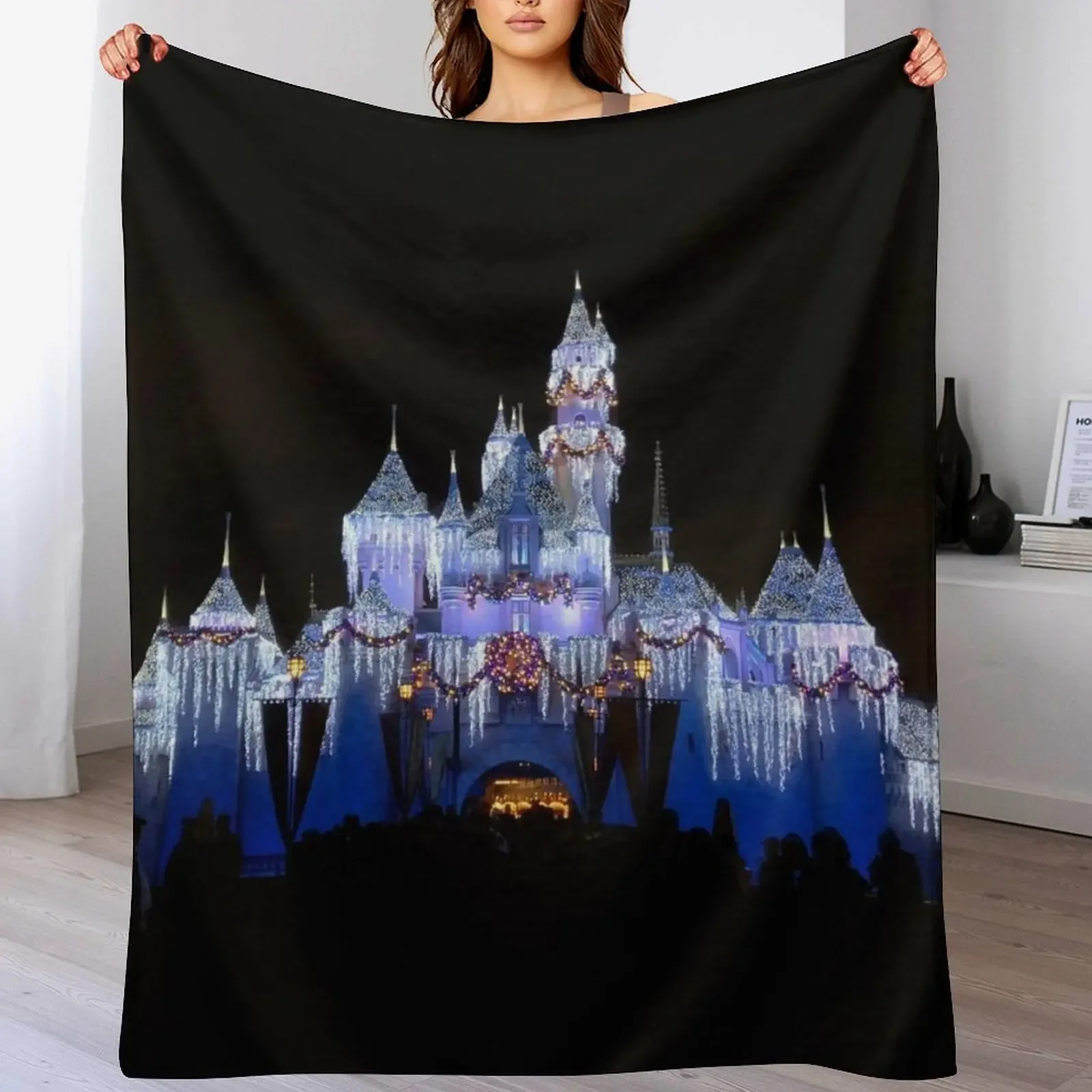 Christmas Castle - Photograph of Holiday Magic Throw Blanket Multi Use Warm Blanket for Living Room Bedroom