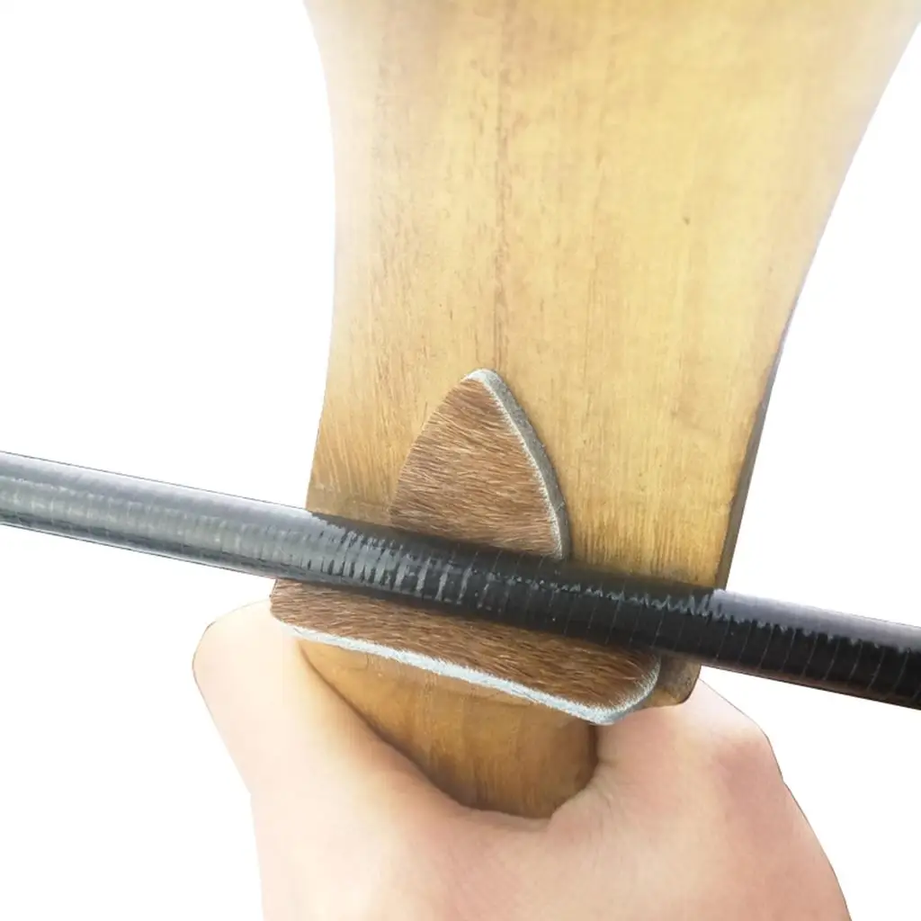 

Stick on Cowhide Archery Arrow Rest Silent Shooting Triangle Rectangle Plate for Recurve Bow and Traditional Longbow Accessories