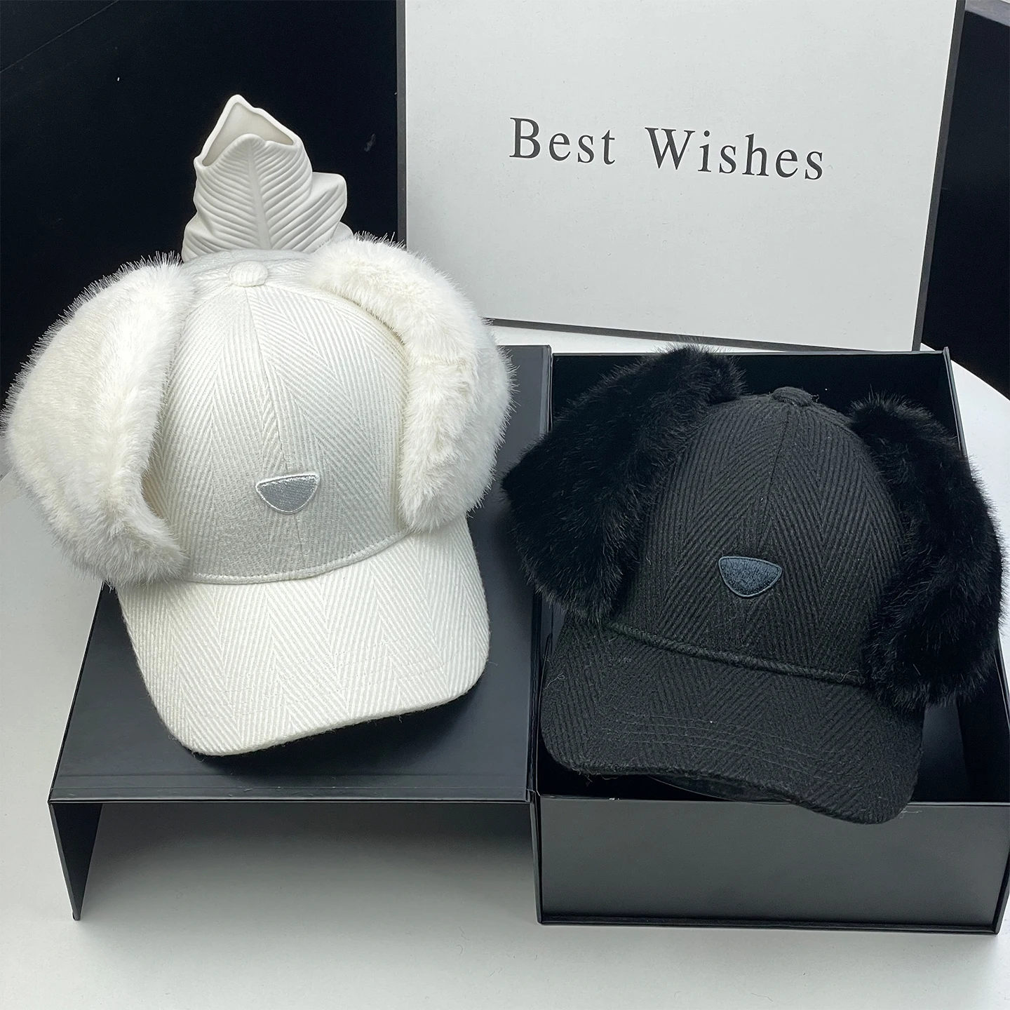 

Korean Fashion Versatile Ear-Protector Baseball Cap Unisex Winter Warm Duckbill Hat Face Slimming High Quality Luxury Hat