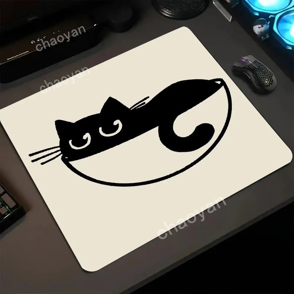 

Коврик для мыши с вырезанным котом, компьютерные офисные игровые настольные коврики, маленькие резиновые противоскользящие коврики для игровой клавиатуры, настольные коврики