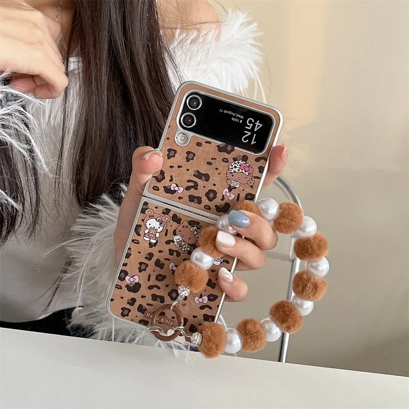 

Cute Cartoon Sanrio Hello Kitty Leopard Print Phone Case For Samsung Galaxy Z Flip 6 5 Hard PC Back Cover For Z Flip 3 4