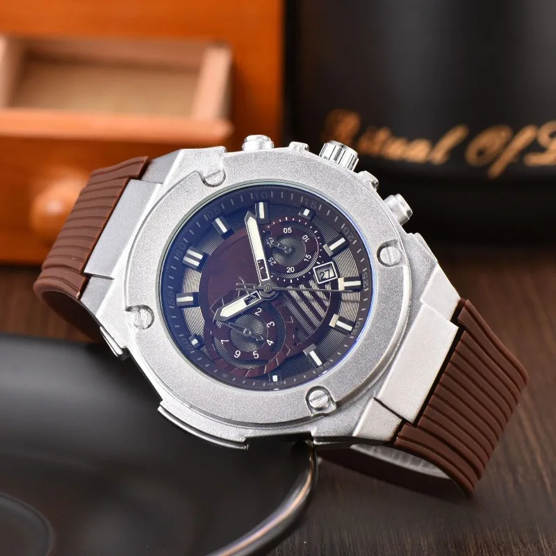 ​2025 Men's Quartz Watch with Date Calendar Luminous Hands Waterproof 50M Stainless Steel Band Business Casual Sport Wristwatch