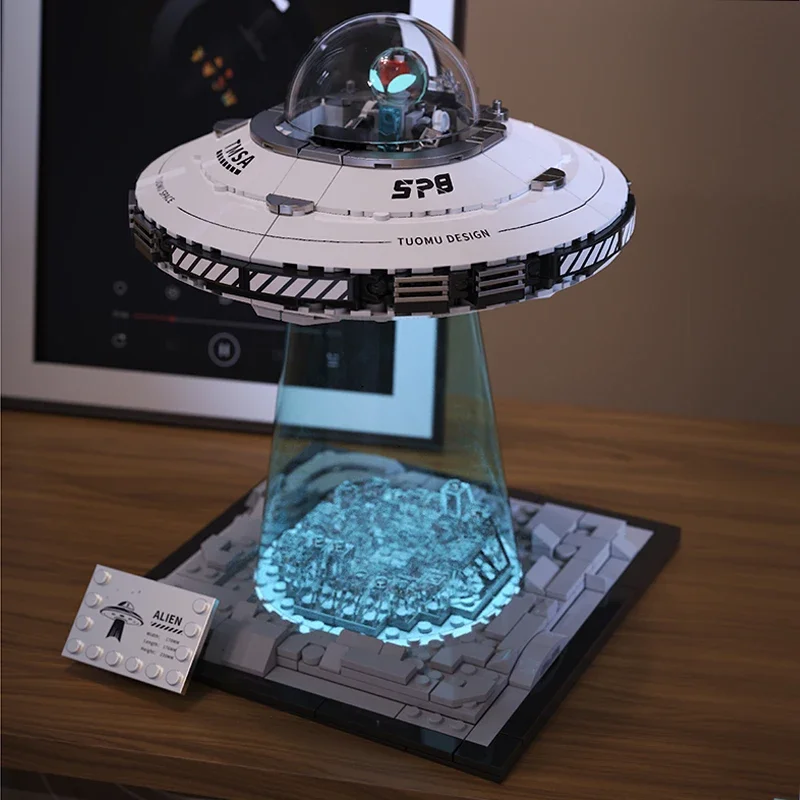 

UFO Flying saucer Building block Alien Ship Spacecraft Astronaut Creative assembly ornament puzzle toy boy gift