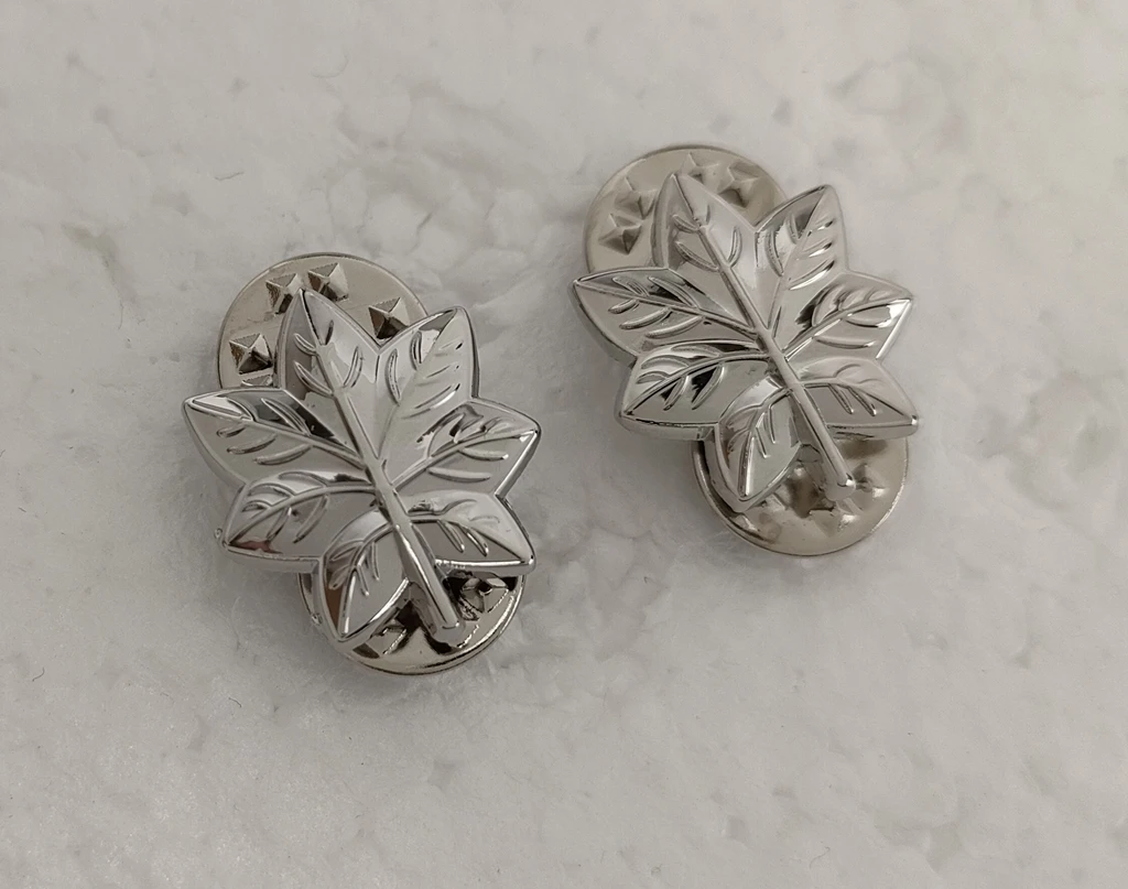 زوج صغير من WW2 الجيش الأمريكي الملازم العقيد التلبيب شارة بدبوس إعادة تمثيل العسكرية #2