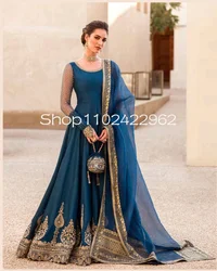 Navy Blue Long Sleeve Pakistani Caftan Prom Dresses with Cape Veil Gold Beaded Applique Arabic Muslim Kaftan Evening Gown