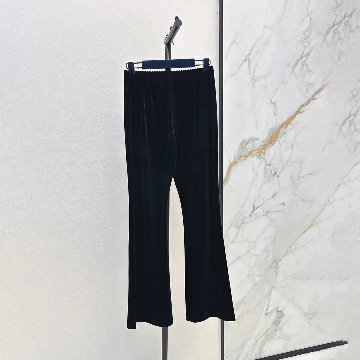 2026 high-quality women's elastic waisted velvet micro flared pants--hb813