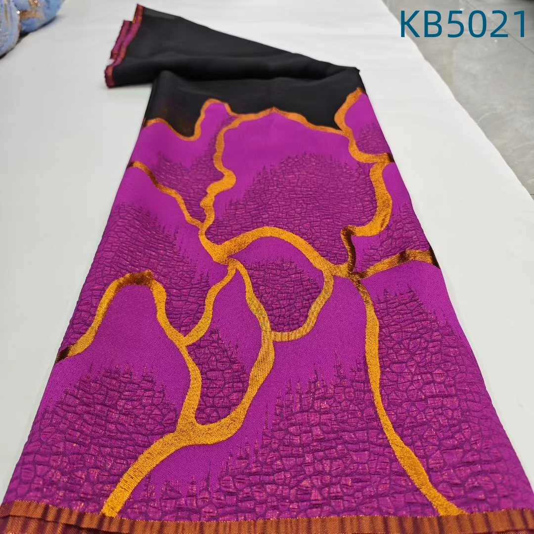 

Африканская парчовая жаккардовая кружевная ткань 2025 Высокое качество 5 ярдов позолоченная кружевная ткань Французское сетчатое кружево для свадебного платья KB5021