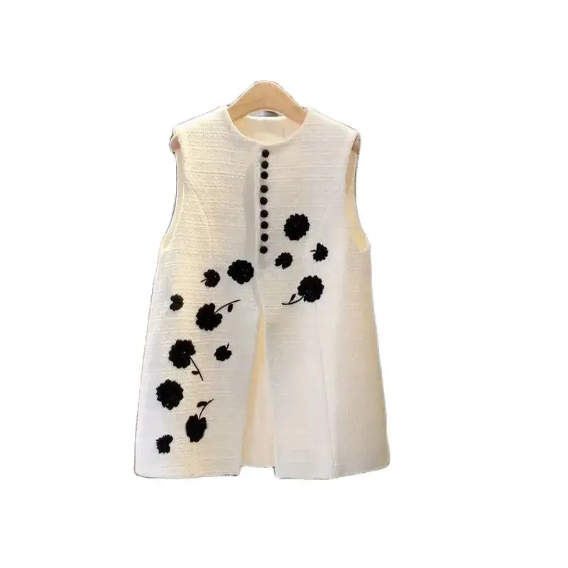 Spring Autumn Embroidery White Vest 2024 New Women Fashion Sleeveless Loose Joker Casual Waistcoat Top Ladies