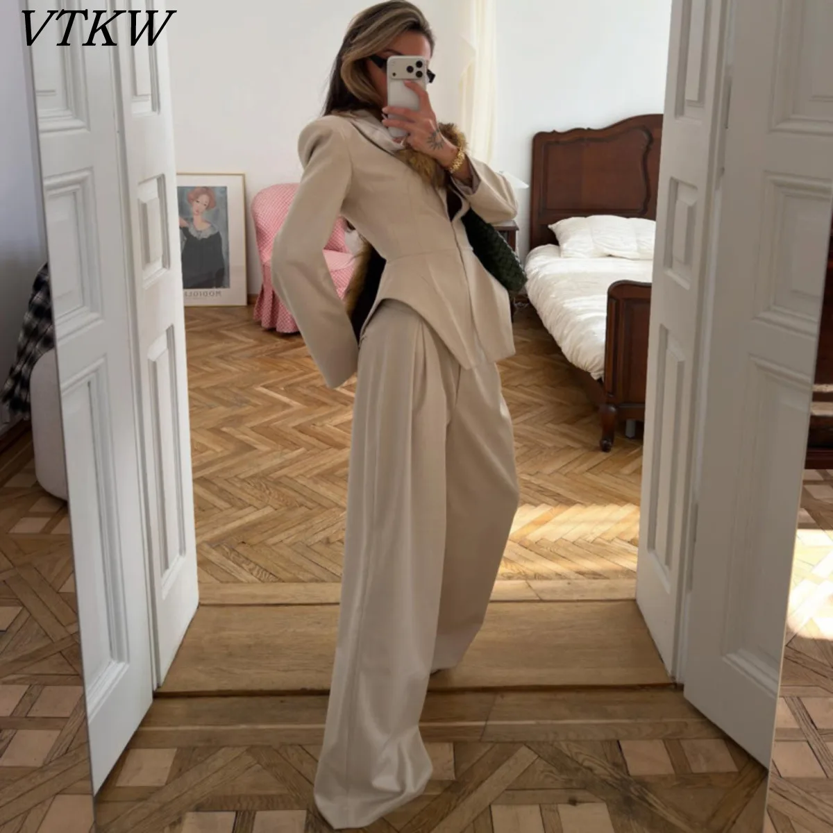 

VTKW 2026 New Women 2 Piece Suit Set Notched Lapel Deep V Neck Fitted Peplum Waist High Waist Wide Leg Pants Beige Chic Outfit
