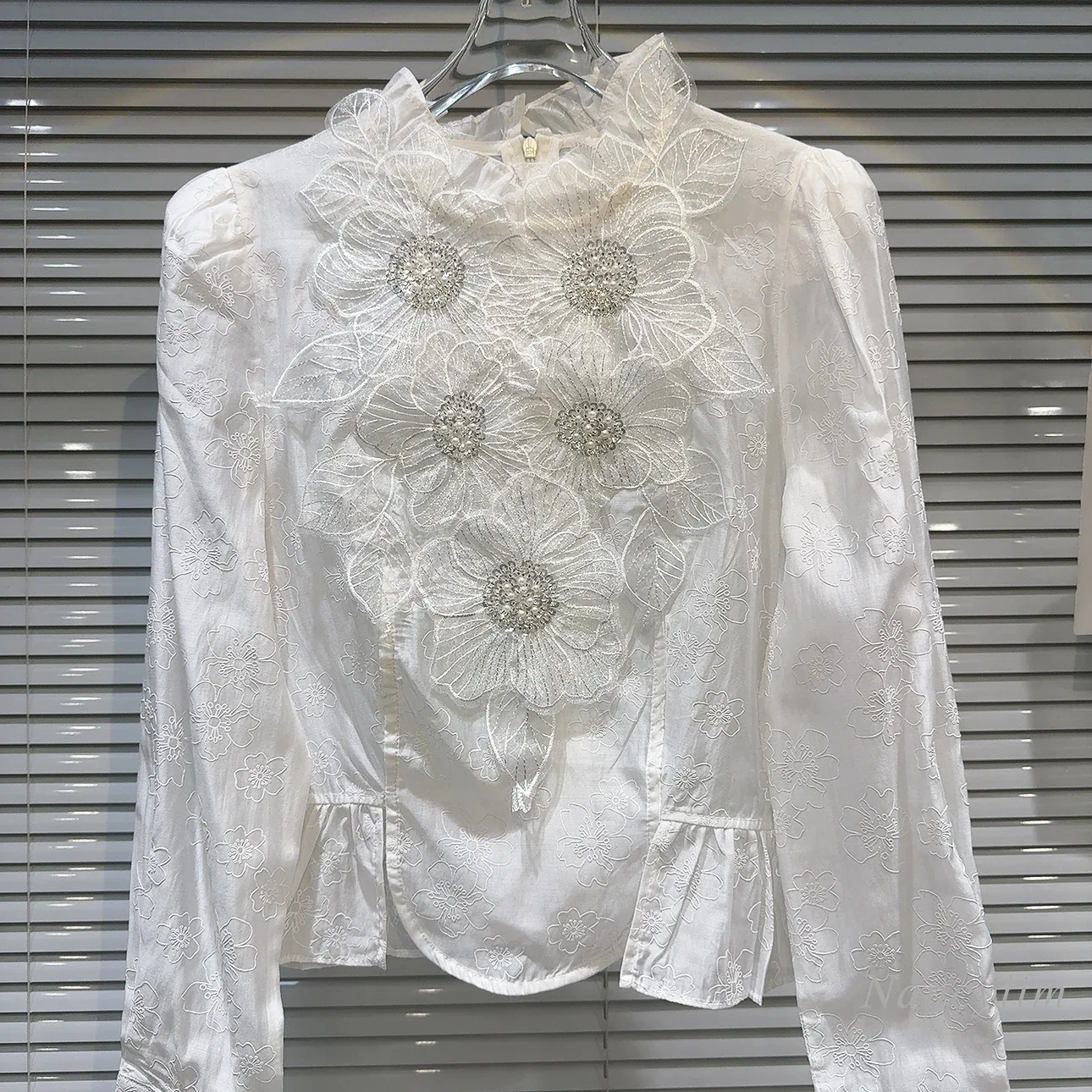 2024 Autumn New French Style Chic Bead Three-dimensional Flower Exquisite Celebrity Chiffon Shirt Blouse for Women White Top